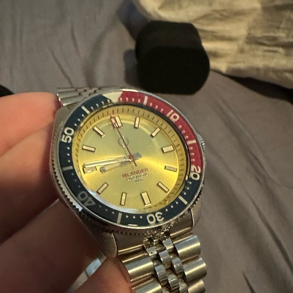 Gold face Pepsi Islander watch - Picture 2 of 3